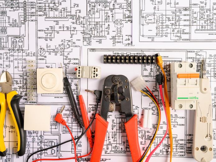 under-contract-profitable-accredited-electrical-contractor-national-footprint-1