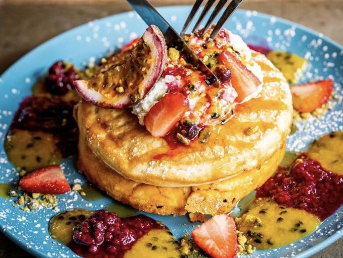 modern-caf-233-in-a-prime-cbd-location-north-sydney-2