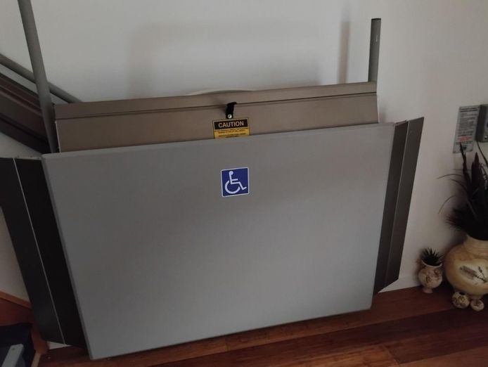 no-ingoing-modern-stylish-sophisticated-water-views-wild-rivers-escape-restaura-6