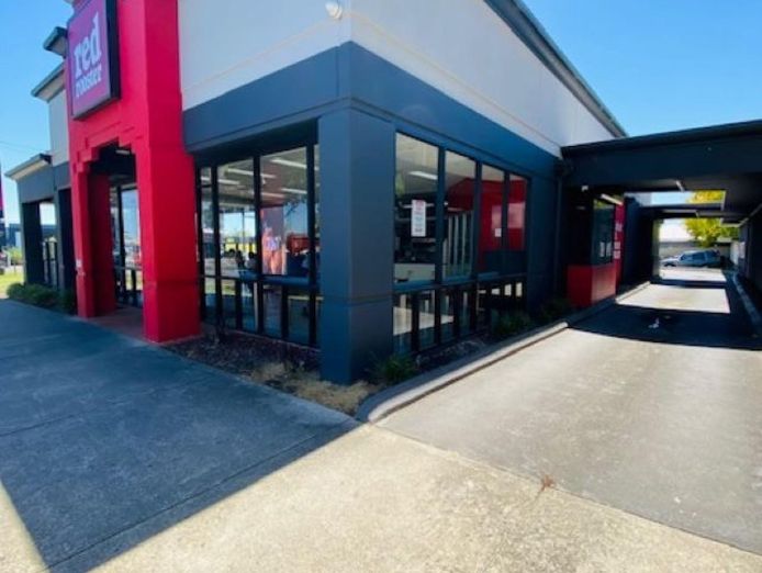 red-rooster-colac-rare-opportunity-2
