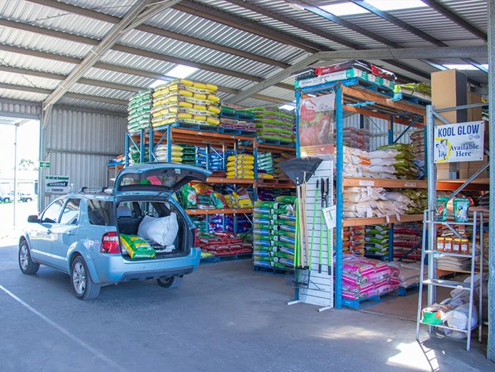 wrt-feed-shed-stockfeed-amp-produce-0