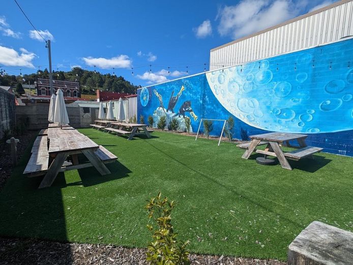 queenstown-wine-bar-proven-lifestyle-upside-2