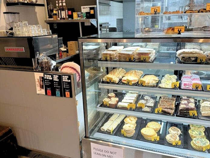 700-000-turnover-all-takeaway-queenstown-39-s-best-busiest-amp-only-takeaway-l-18