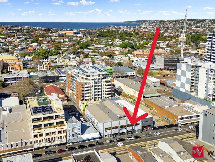 iconic-burgers-takeaway-and-eat-in-licensed-7