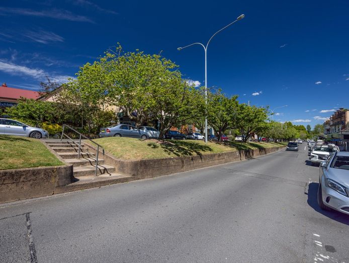 beloved-blue-mountains-bakery-with-tourist-foot-traffic-mas239-0