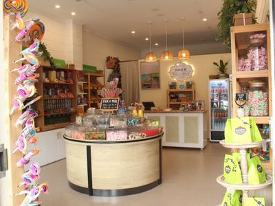 torquay-sweet-shop-for-sale-poa-5