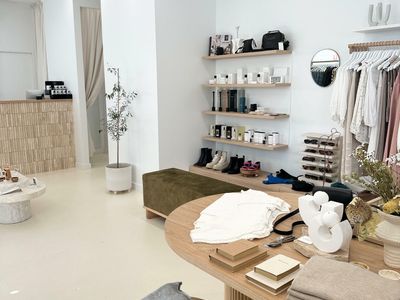 armadi-boutique-anglesea-for-sale-poa-1