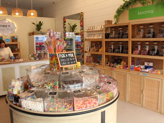 torquay-sweet-shop-for-sale-1
