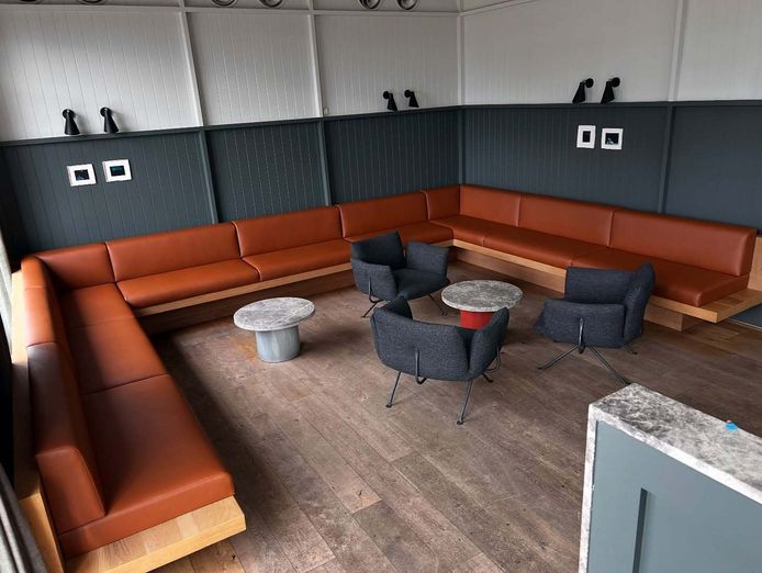 banksia-lounges-established-furniture-business-for-sale-poa-9