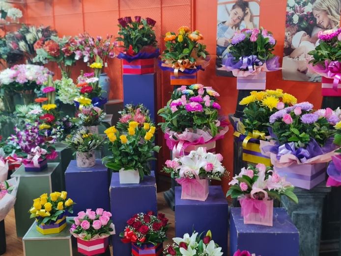 gladstone-park-florist-for-sale-0