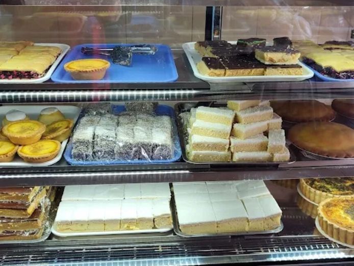 established-bayside-bakery-14-16k-weekly-low-rent-30-years-1