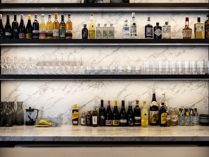 new-reduced-price-surreal-geelong-restaurant-for-sale-poa-8