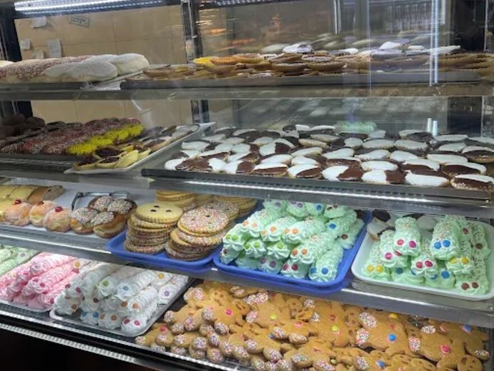 established-bayside-bakery-14-16k-weekly-low-rent-30-years-4