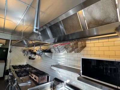 italian-wood-fired-pizza-restaurant-kiosk-120-seats-rosebery-4
