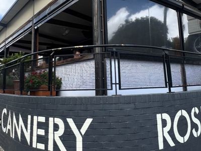italian-wood-fired-pizza-restaurant-kiosk-120-seats-rosebery-8