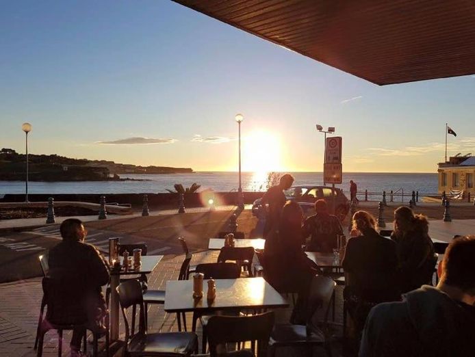 front-row-to-coogee-beach-140-seat-restaurant-bar-and-cafe-wellness-studio-1