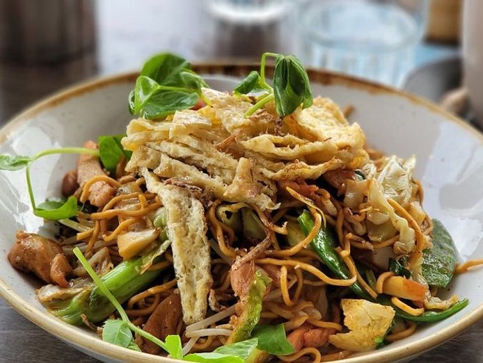 coogee-beach-140-seat-restaurant-bar-and-cafe-wellness-studio-9