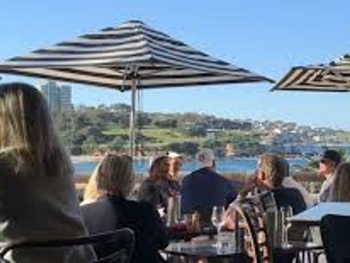 front-row-to-coogee-beach-140-seat-restaurant-bar-and-cafe-wellness-studio-5