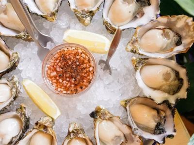 own-a-thriving-restaurant-right-by-the-water-9