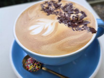 gorgeous-cafe-and-coffee-van-combo-0