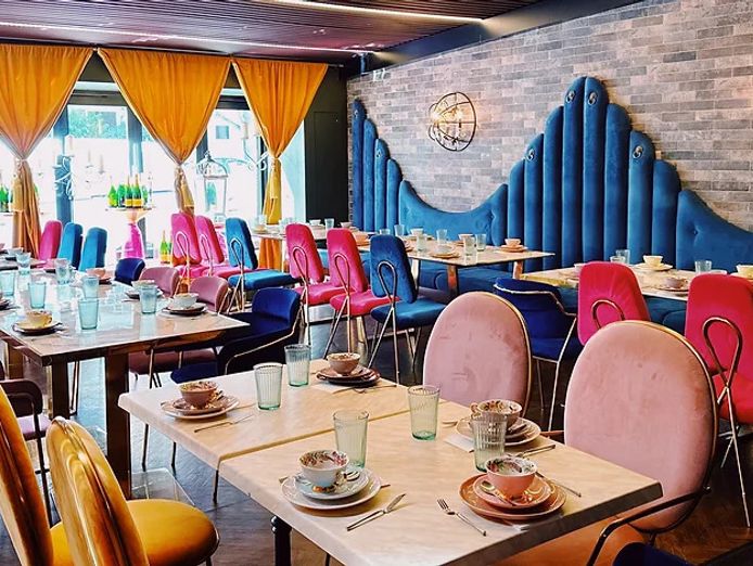 High tea, cocktail bar, profitable business in the heart of Newstead in