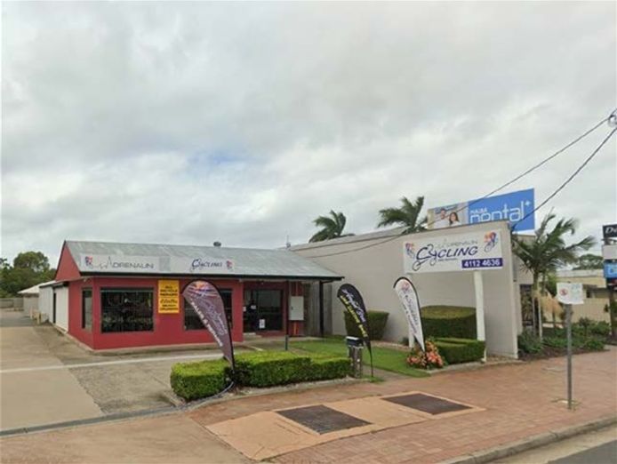 cycling-enthusiasts-20year-business-in-lifestyle-locale-1