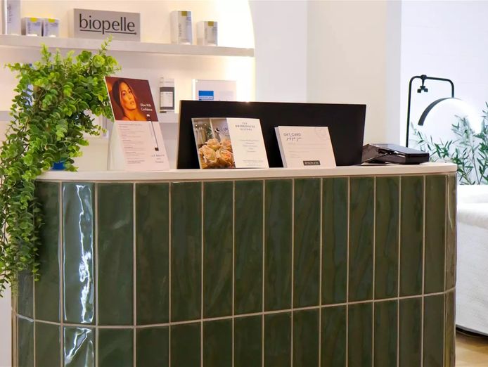 beauty-studio-with-an-incredible-fitout-bulimba-1