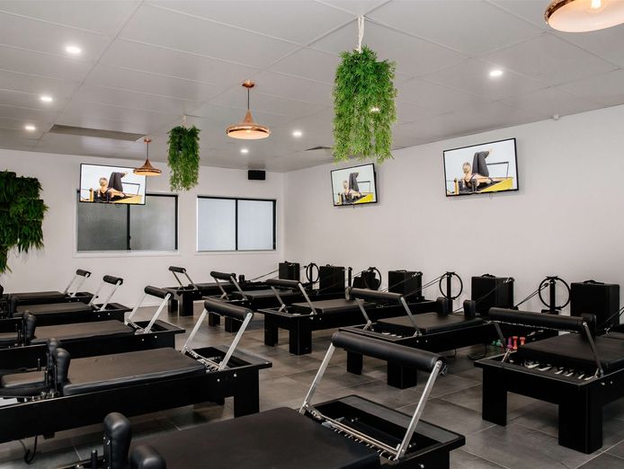 under-management-boutique-pilates-studio-with-reformer-edge-1