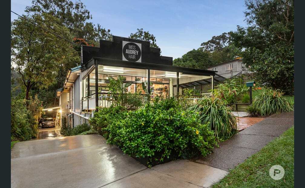 Calling All Beauty Mavericks Seize the Shears & Own This Glamorous