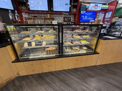 salisbury-cafe-with-lotto-kiosk-4