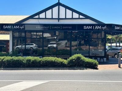 sam-i-am-cafe-0