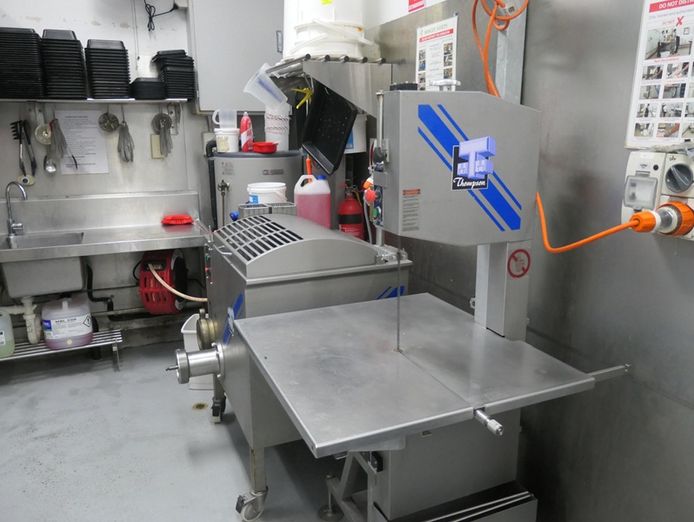 bos-taurus-butchery-6