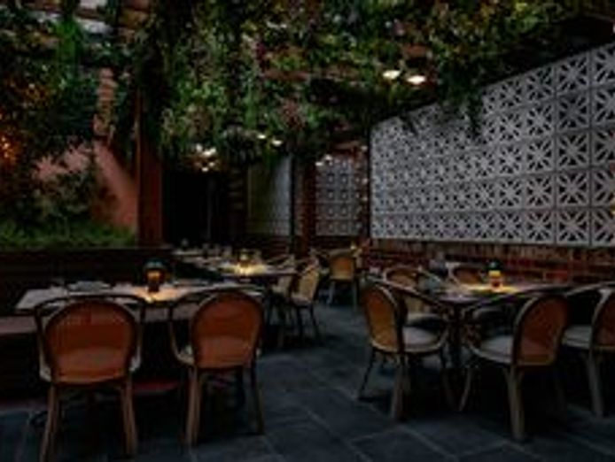 trendy-popular-restaurant-5-nights-only-state-of-art-fit-out-under-management-0