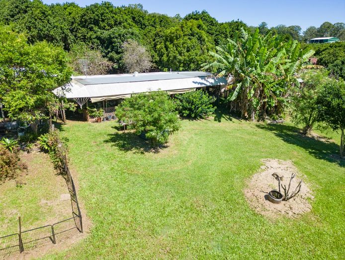 price-reduction-lovely-10-5-hectare-farm-15-minutes-from-sunny-coast-8