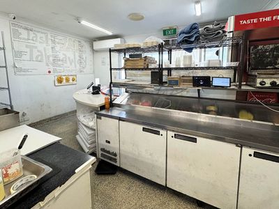 tasty-eats-takeaway-fish-chips-townsville-2
