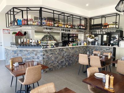 townsville-pizzeria-bar-grill-4