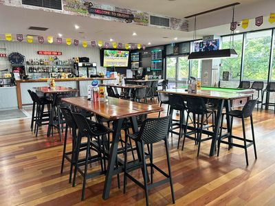 objs-sports-bar-townsville-4