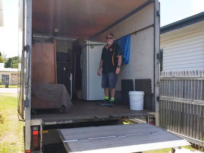 handy-truck-townsville-furniture-removals-2