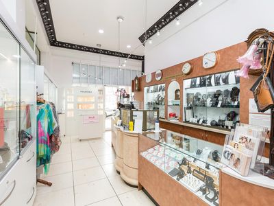 lorrae-jewellers-innisfail-far-north-queensland-4