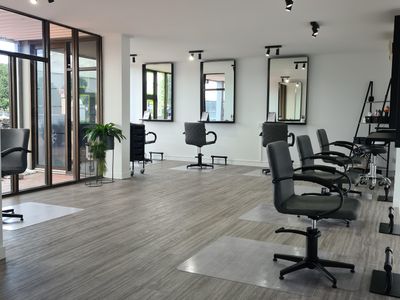 affaire-de-hair-salon-townsville-0