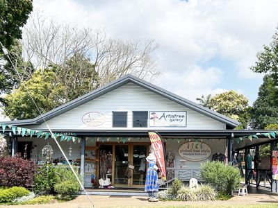 global-free-style-fashion-atherton-tablelands-0