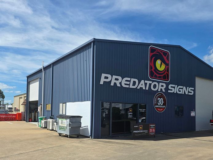 predator-signs-townsville-0