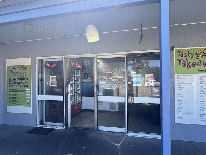 tasty-eats-takeaway-fish-chips-townsville-1
