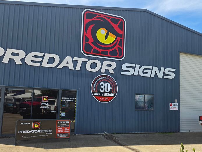 predator-signs-townsville-1