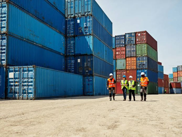embrace-sustainable-logistics-back-innovative-urban-delivery-solutions-2