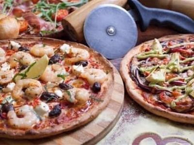 modern-pizza-shop-for-sale-with-second-commercial-kitchen-darlinghusrt-sydney-0