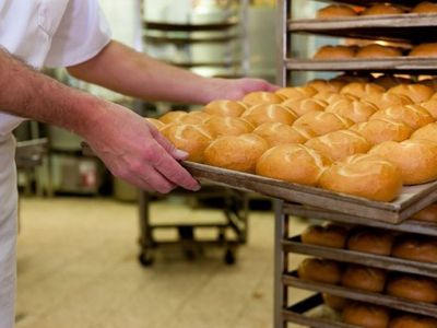 inner-south-award-winning-bakery-huge-opportunity-good-lease-low-rent-0