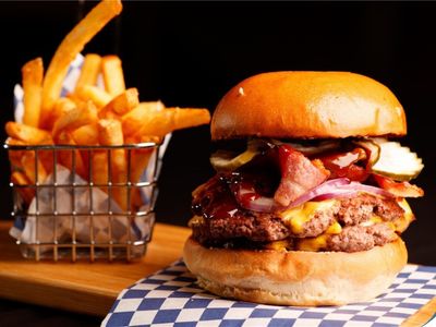 for-sale-good-opportunity-burger-bar-net-profit-120k-plus-p-a-0