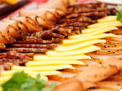 busy-deli-huge-passing-trade-not-a-cent-with-a-great-position-0