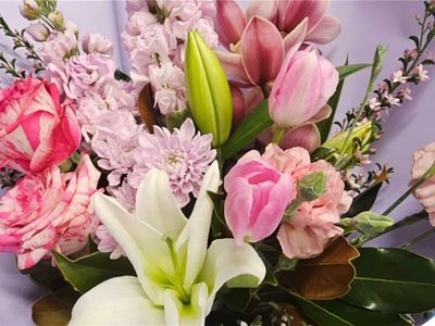 established-florist-for-sale-prime-riverwood-shopping-centre-location-0
